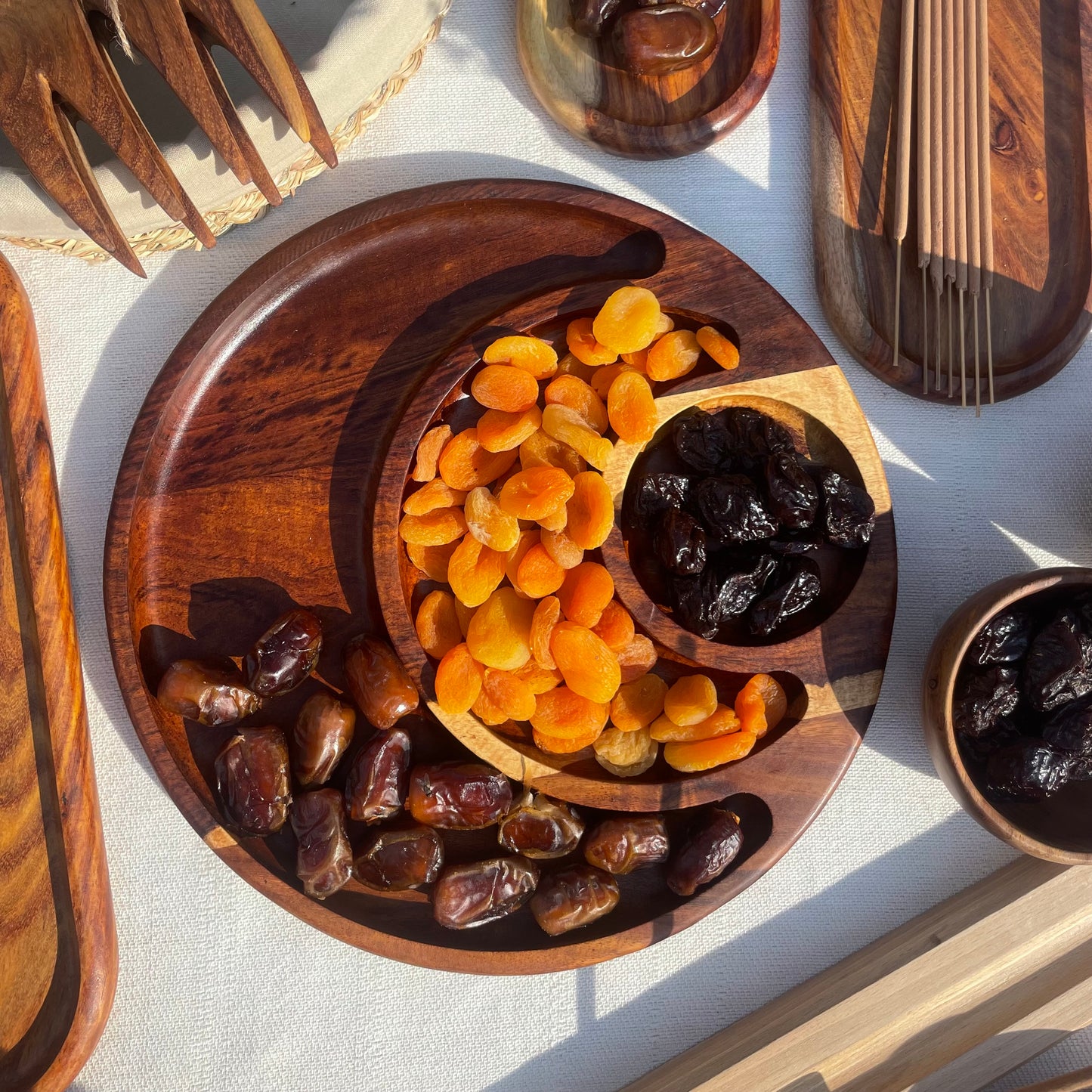Rounded Divided Tray