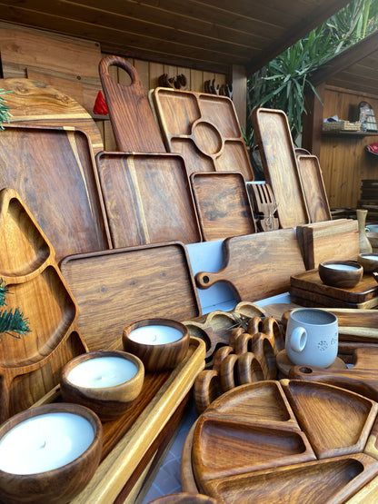 The wooden bowl candle